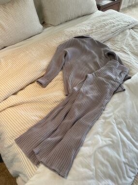 Ribbed Knit Sweater and Wide-Leg Pant Set - Gray